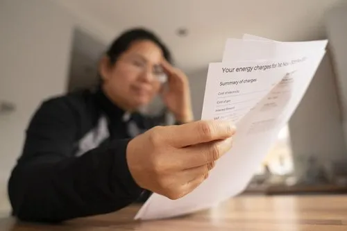 Santander contacts almost 150,000 customers under strain from energy bills cover image
