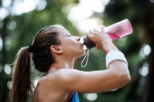 What are electrolytes – and should I take them during a heatwave? cover image