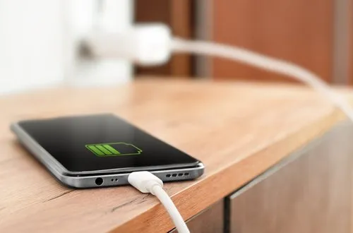 Your bad habits are destroying your charging cables cover image
